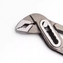 老虎钳活动扳手钢丝钳多功能钳子水泵钳家用电工剥线五金工具大全